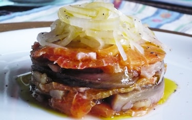 Aringa affumicata con arance e cipolla gelificata al Moscato