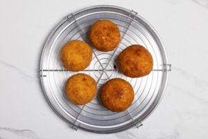 Preparazione Arancini di riso - Fase 7