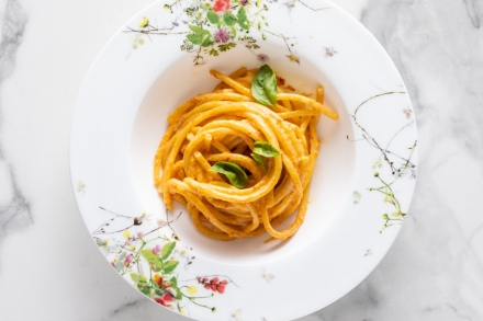 Preparazione Bucatini con salsa ai peperoni - Fase 5 Preparazione Bucatini con salsa ai peperoni - Fase 5