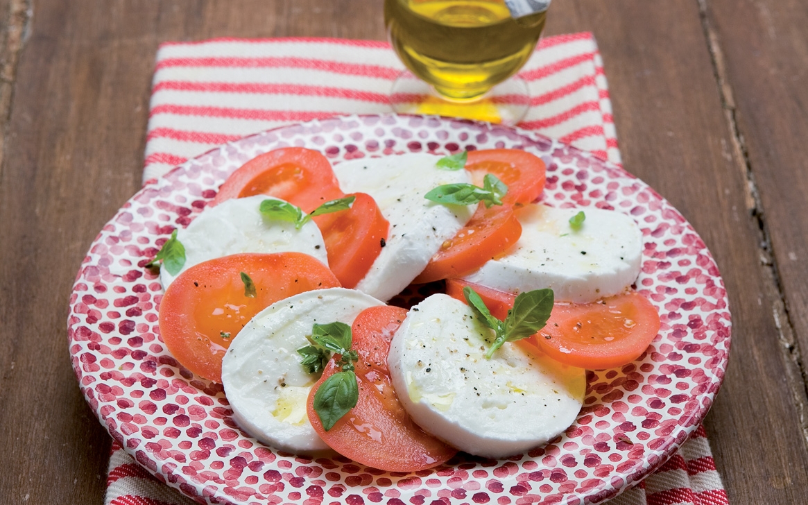 Caprese di mozzarella di bufala Caprese di mozzarella di bufala