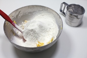 Preparazione Ciambellone marmorizzato - Fase 3