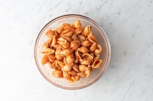 Preparazione Insalata di pasta alle olive - Fase 2
