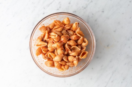 Preparazione Insalata di pasta alle olive - Fase 2 Preparazione Insalata di pasta alle olive - Fase 2