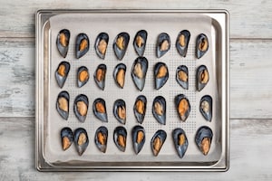 Preparazione Cozze gratinate - Fase 1