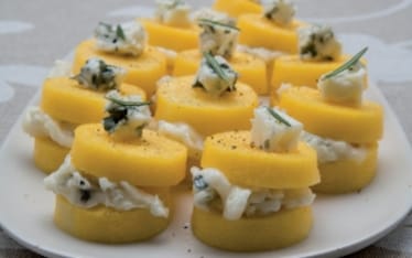 Crostini di polenta al gorgonzola