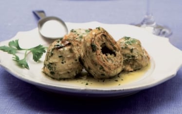 Fondi di carciofo in tegame