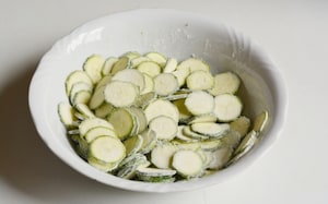 Preparazione Frittata di zucchine - Fase 2