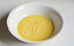 Preparazione Frittata di zucchine - Fase 2