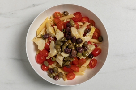 Preparazione Insalata di penne al tonno e fagiolini - Fase 3 Preparazione Insalata di penne al tonno e fagiolini - Fase 3