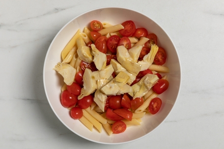 Preparazione Insalata di penne al tonno e fagiolini - Fase 2 Preparazione Insalata di penne al tonno e fagiolini - Fase 2