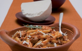 Maccarruni al ragù Maccarruni al ragù