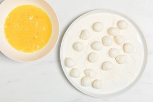 Preparazione Mozzarelline fritte - Fase 1