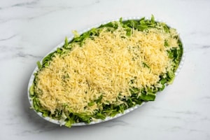 Preparazione Pasta gratinata alla lattuga - Fase 2