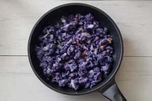 Preparazione Penne con cavolfiore viola - Fase 2
