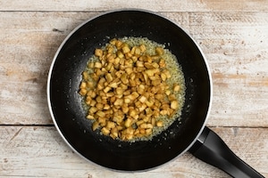 Preparazione Penne con le melanzane - Fase 2
