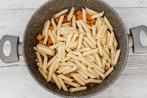 Preparazione Penne con la zucca - Fase 3