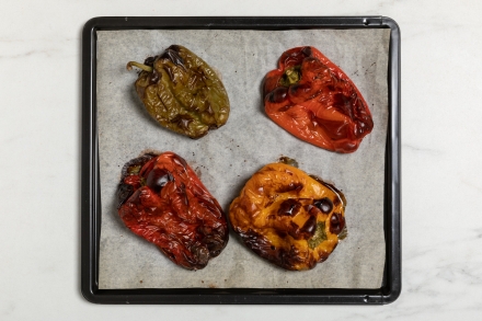 Preparazione Peperoni arrosto - Fase 1 Preparazione Peperoni arrosto - Fase 1