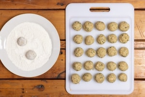 Preparazione Polpette di melanzane - Fase 3