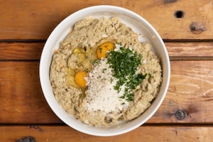 Preparazione Polpette di melanzane - Fase 2