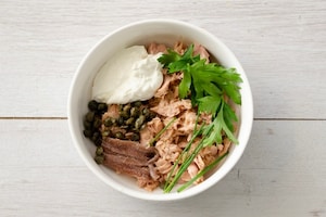 Preparazione Pomodori ripieni di tonno - Fase 2