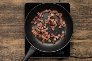 Preparazione Spaghetti alla carbonara - Fase 1