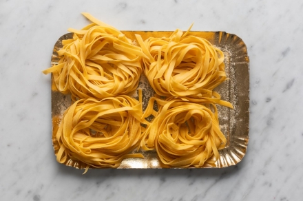 Preparazione Tagliatelle alla bolognese - Fase 4 Preparazione Tagliatelle alla bolognese - Fase 4