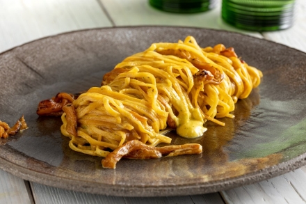 Preparazione Taglierini con mascarpone e peperoni - Fase 4 Preparazione Taglierini con mascarpone e peperoni - Fase 4