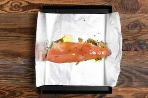 Preparazione Trota salmonata al cartoccio - Fase 2