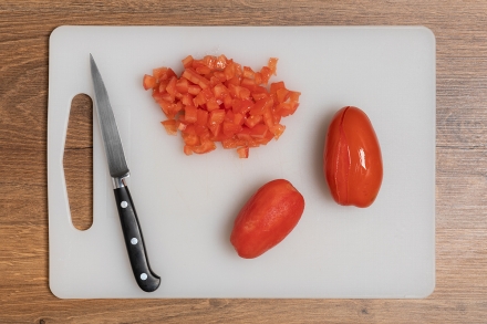 Preparazione Insalata di pasta con caponata di verdure - Fase 1 Preparazione Insalata di pasta con caponata di verdure - Fase 1