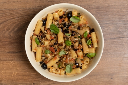 Preparazione Insalata di pasta con caponata di verdure - Fase 4 Preparazione Insalata di pasta con caponata di verdure - Fase 4