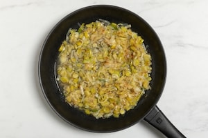 Preparazione Fusilli con porri e bottarga - Fase 1