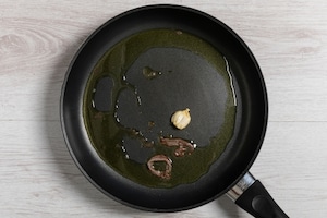 Preparazione Fusillotti ai peperoni e acciughe - Fase 1