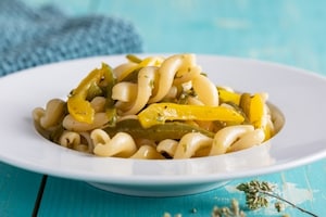 Preparazione Fusillotti ai peperoni e acciughe - Fase 2