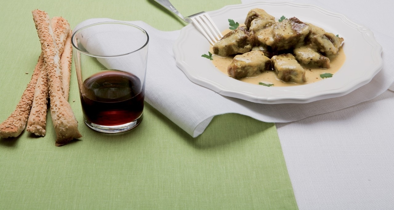 Agnello cacio e uova ricetta