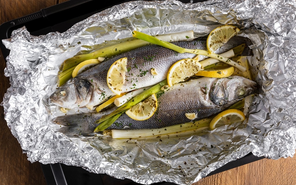 Ricetta Branzino Al Cartoccio Spigola Cucchiaio D Argento Cucchiaio D Argento