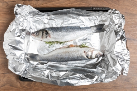 Preparazione Branzino al cartoccio - Fase 1 Preparazione Branzino al cartoccio - Fase 1