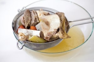 Preparazione Brodo di carne - Fase 3