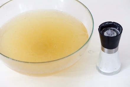 Preparazione Brodo di carne - Fase 3 Preparazione Brodo di carne - Fase 3