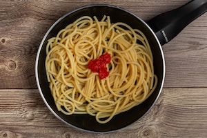 Preparazione Bucatini piccanti - Fase 2