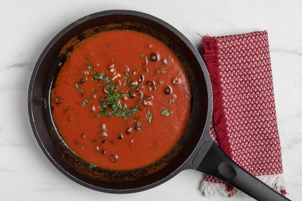 Preparazione Bucatini al sugo di cozze - Fase 2 Preparazione Bucatini al sugo di cozze - Fase 2