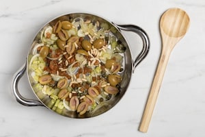 Preparazione Caponata di melanzane e peperoni - Fase 3