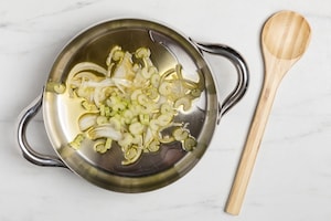 Preparazione Caponata di melanzane e peperoni - Fase 2