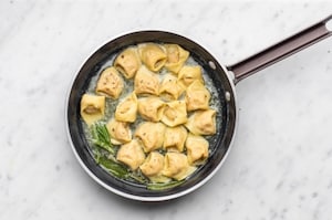 Preparazione Cappellacci di zucca - Fase 5