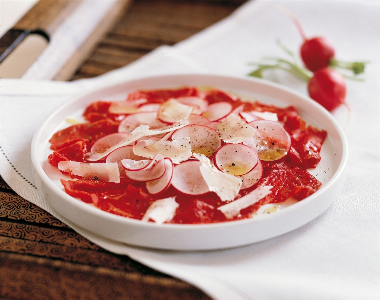 Carpaccio di manzo e ravanelli ricetta