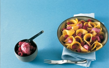 Carpaccio di melone ai lamponi e al sapore di vino