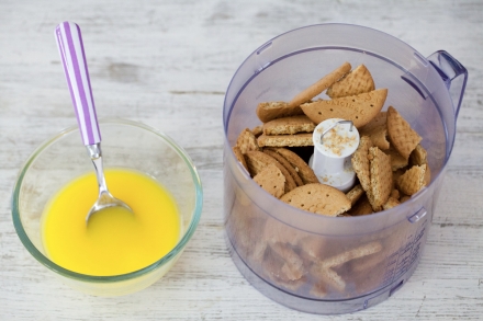 Preparazione Cheesecake - Fase 1 Preparazione Cheesecake - Fase 1