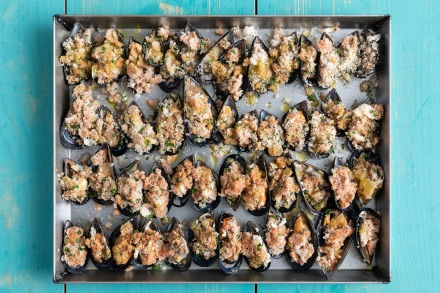 Preparazione Cozze arraganate - Fase 2 Preparazione Cozze arraganate - Fase 2