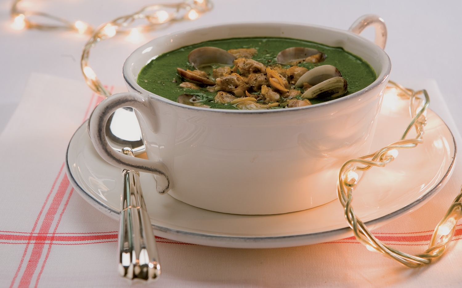 Crema di spinaci alle vongole Crema di spinaci alle vongole