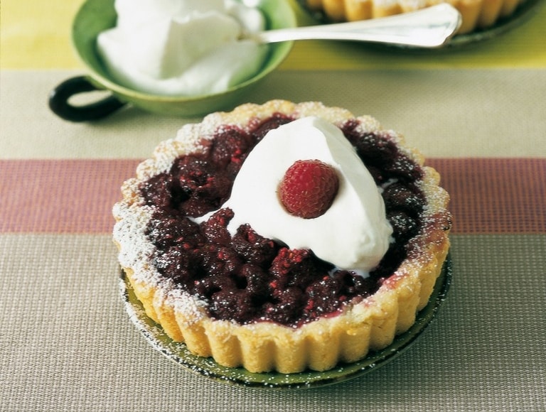 Crostatine con panna e lamponi ricetta