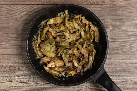 Preparazione Carciofi alla besciamella - Fase 1 Preparazione Carciofi alla besciamella - Fase 1